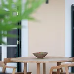 Angestrale Stone Apartmán